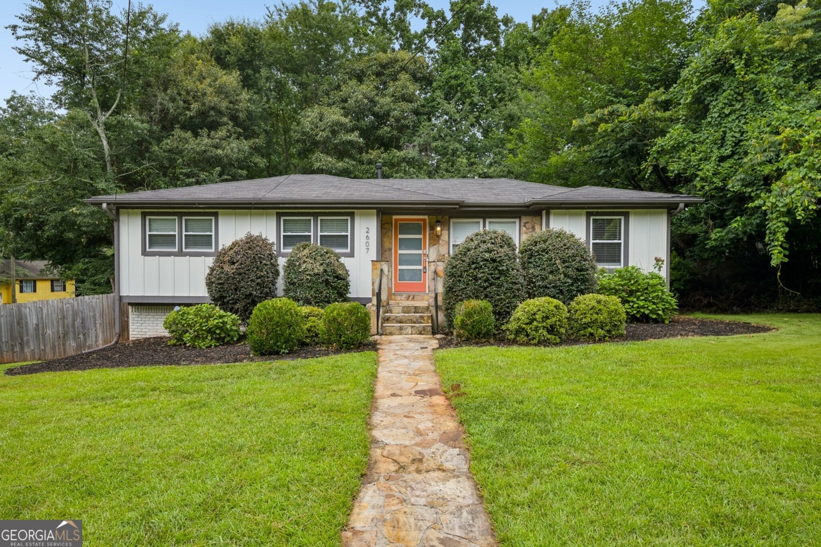 2607 Hatfield Circle Atlanta - main photo