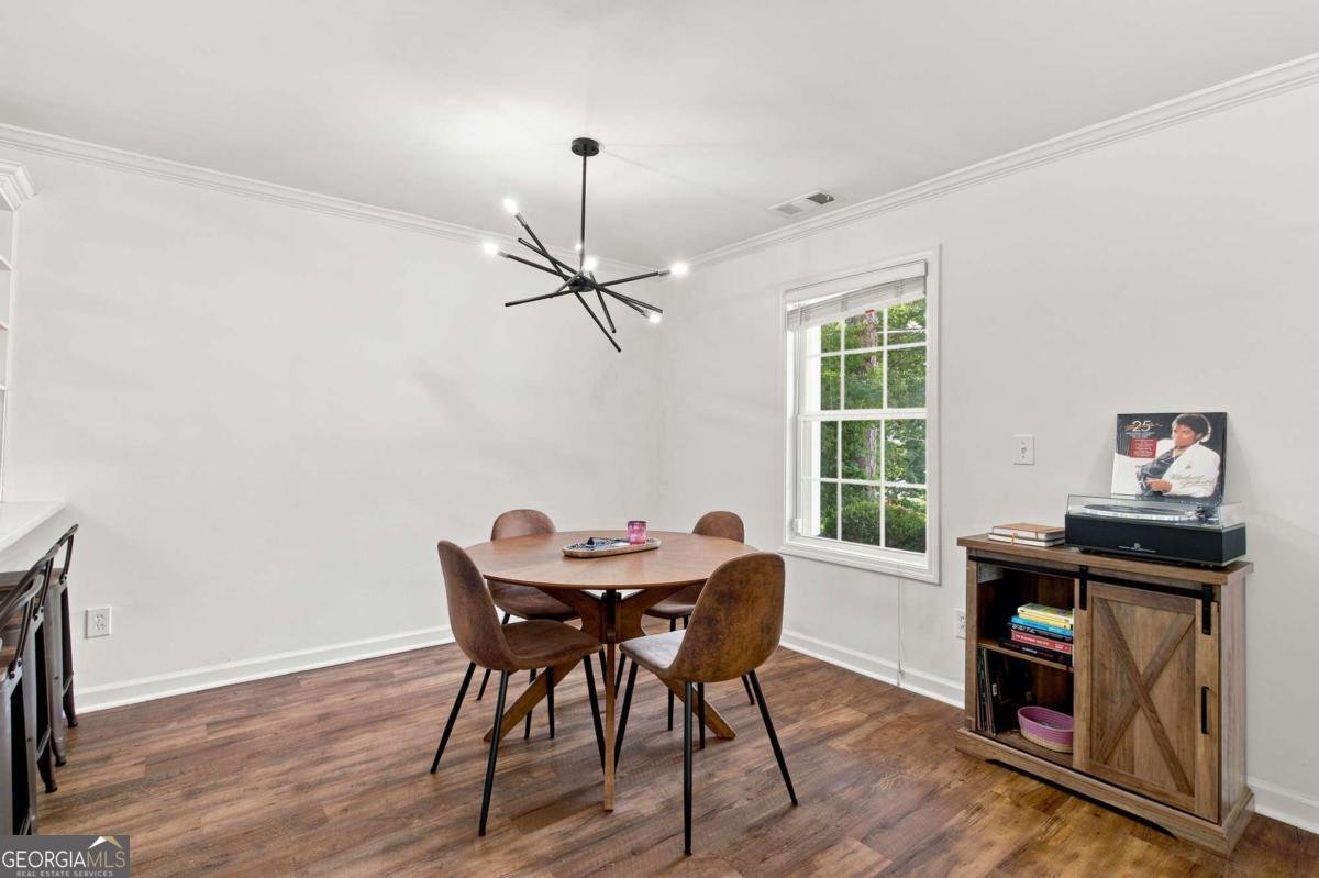 728 Skyview Drive Marietta - Photo 8