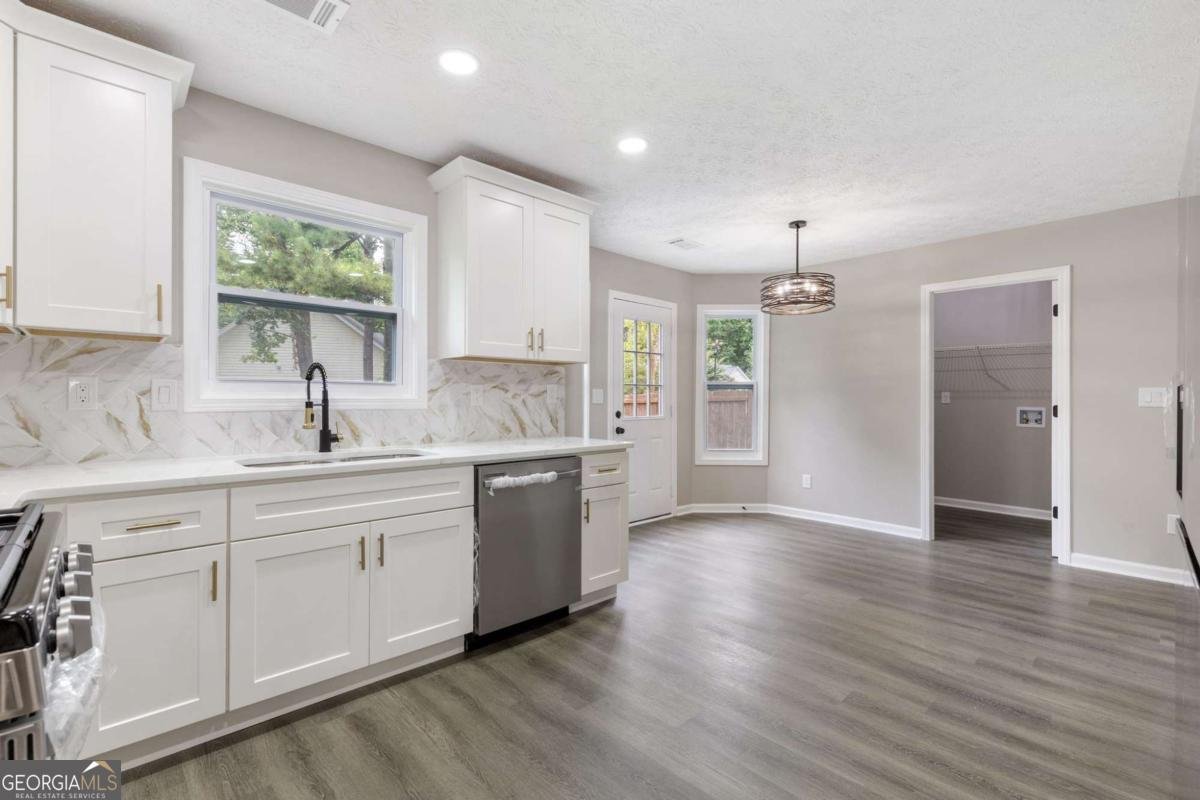 140 Winncastle Drive Lawrenceville - Photo 7