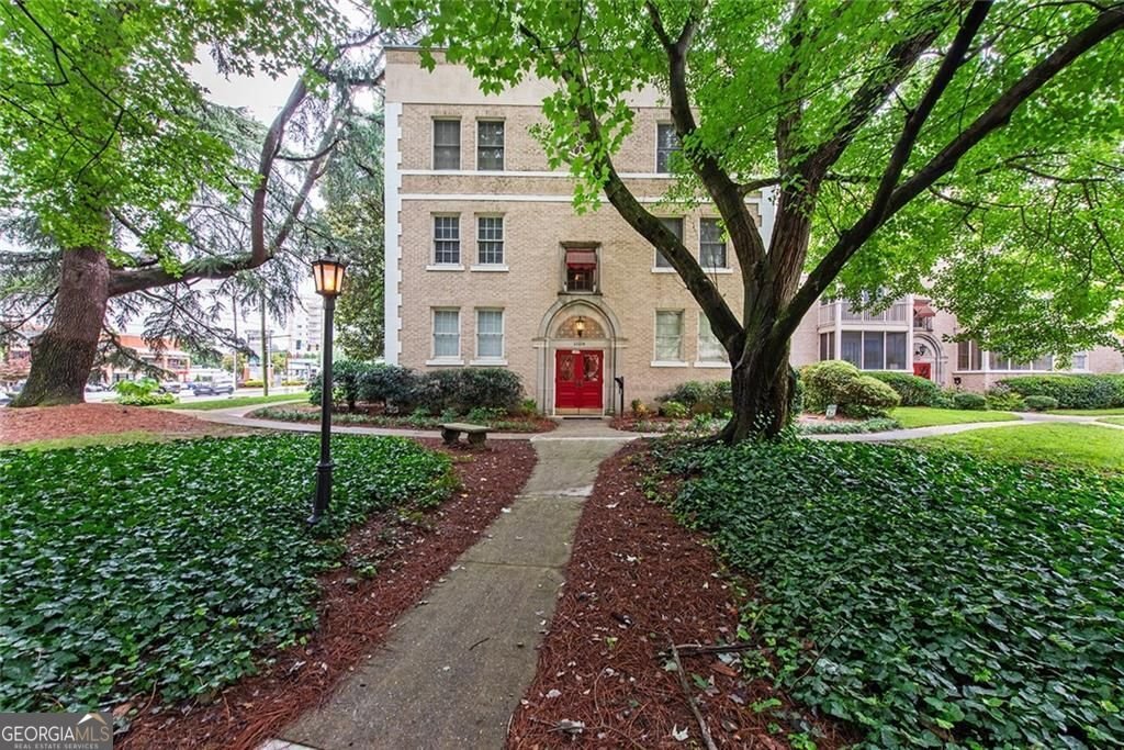 2222 Peachtree Road Atlanta - main photo