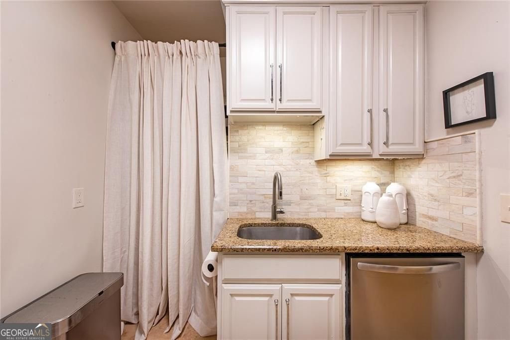 2222 Peachtree Road Atlanta - Photo 24