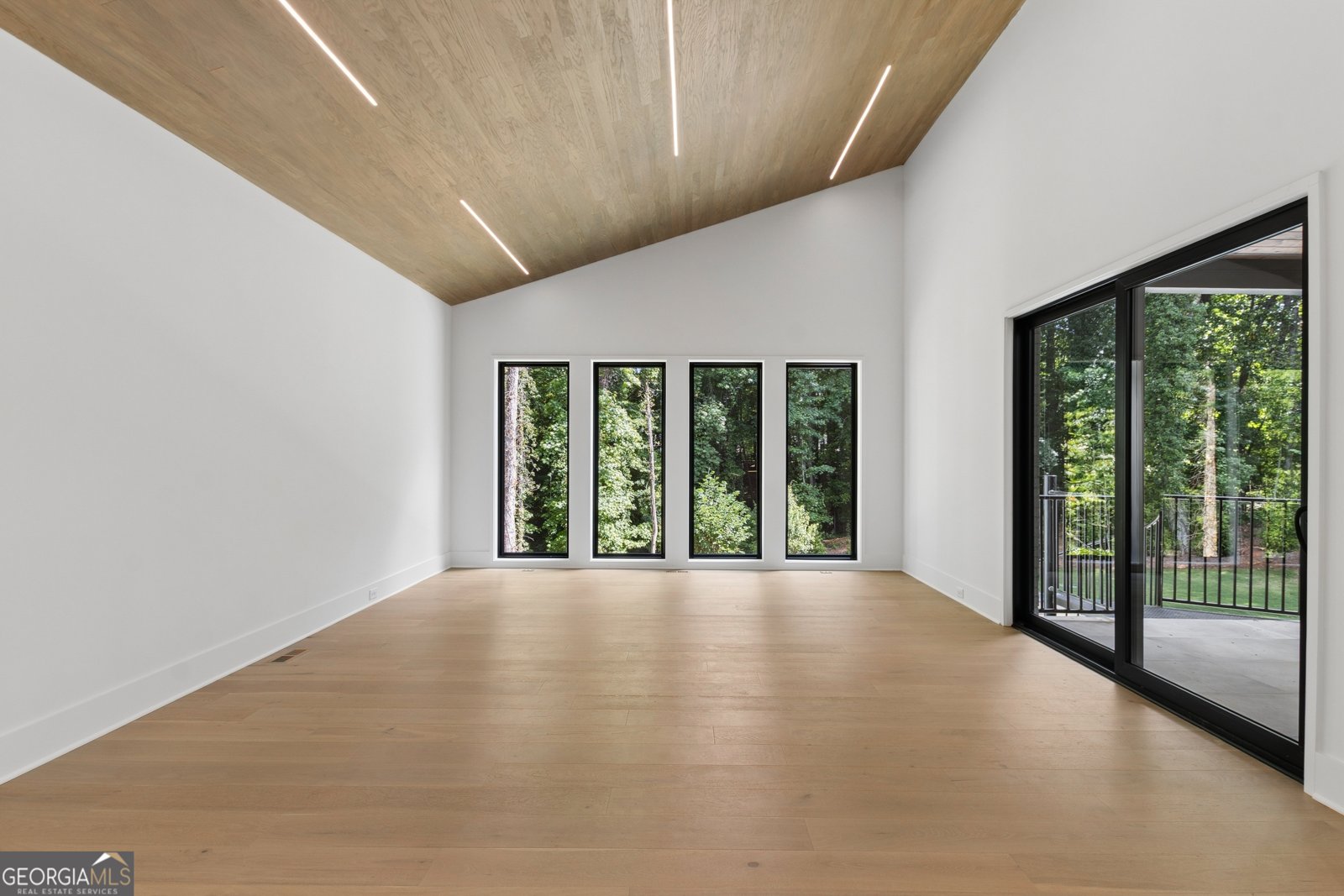 1000 Clementstone N.E Drive Sandy Springs - Photo 13