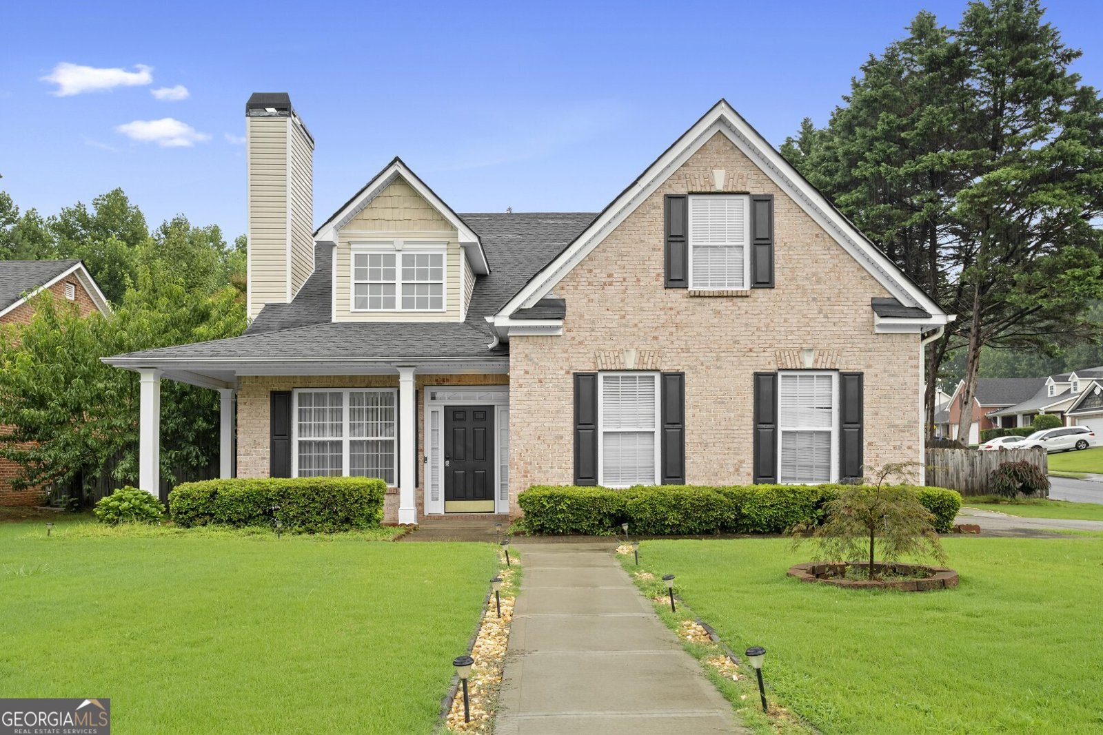 2050 Wildcat Cliffs Way Lawrenceville - main photo