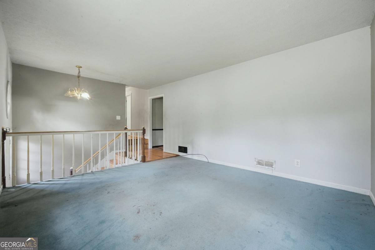 532 Stockwood Drive Woodstock - Photo 7