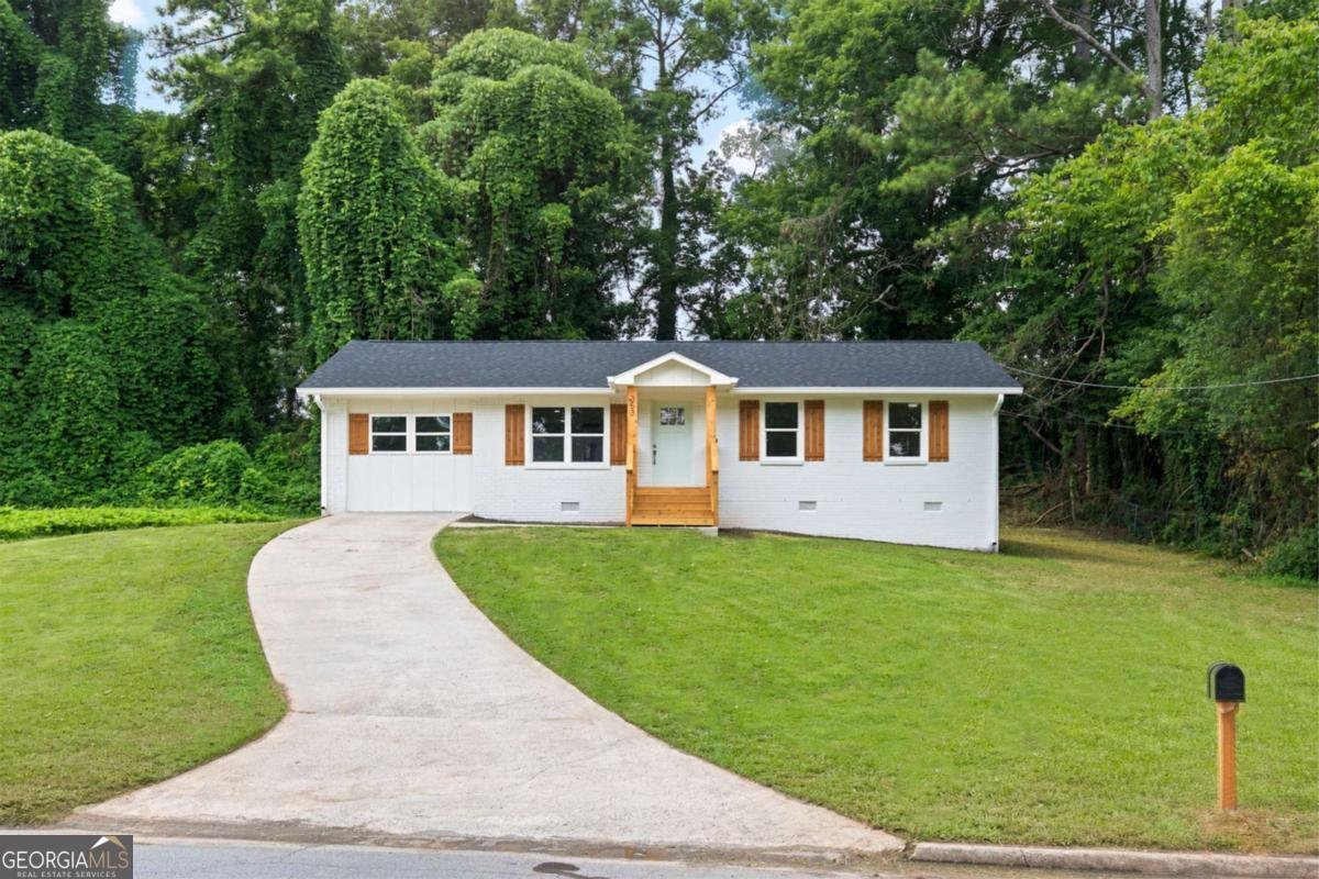353 Roxbury Drive Riverdale - main photo