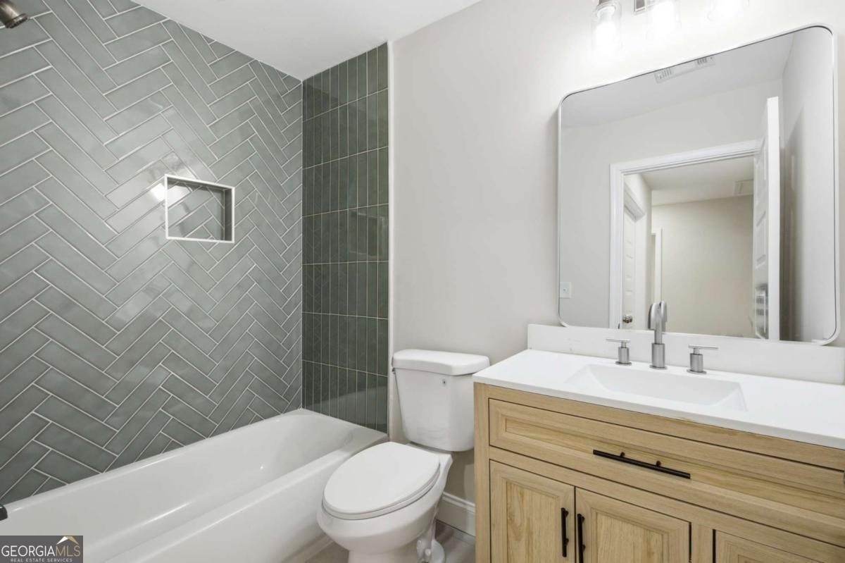 353 Roxbury Drive Riverdale - Photo 11