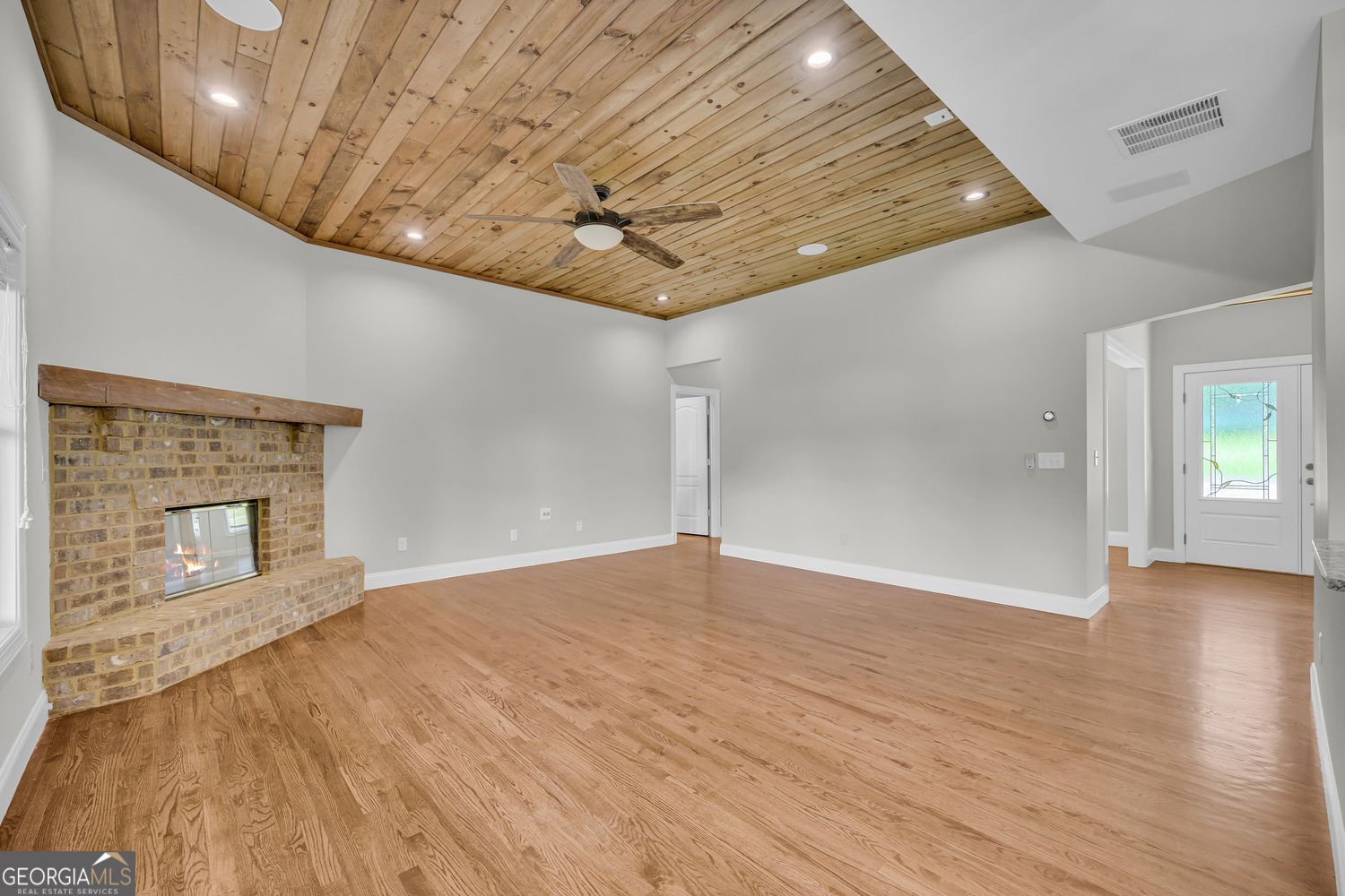 5988 Shadburn Ferry Road Buford - Photo 32