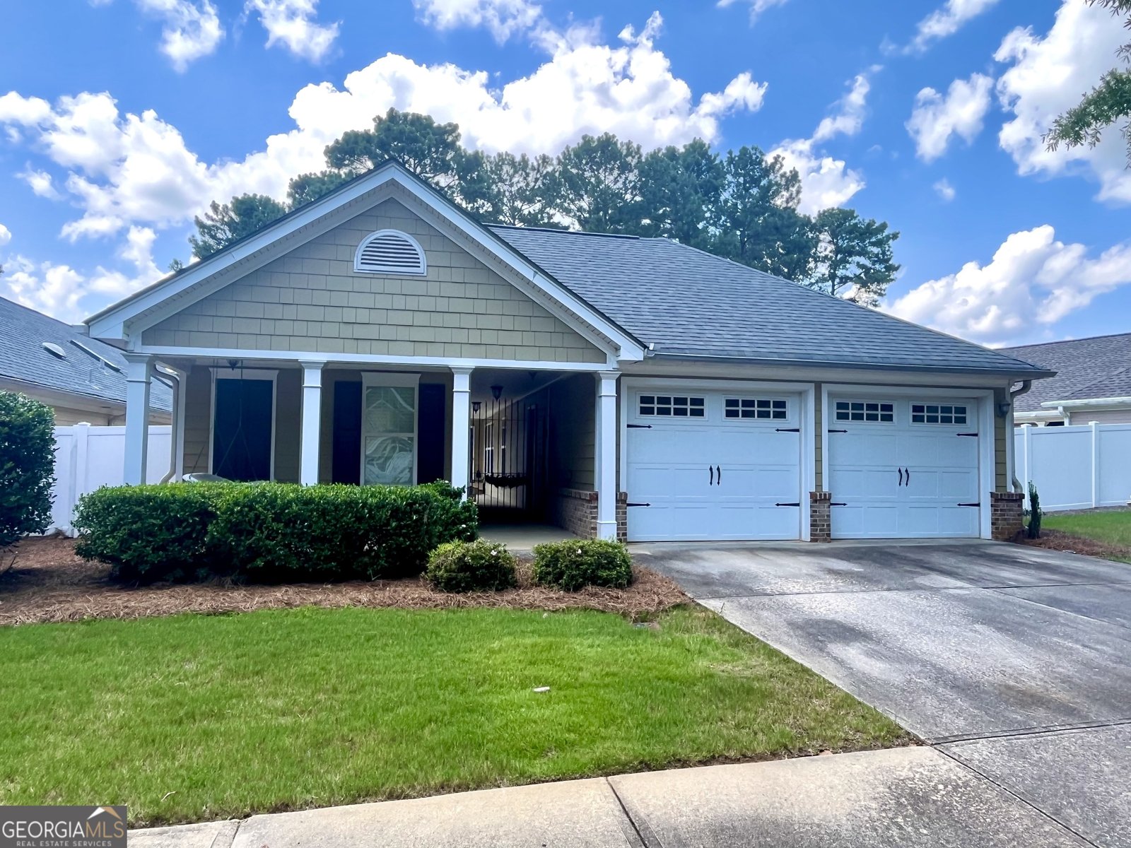 120 Cottage Club Dr Locust Grove - main photo