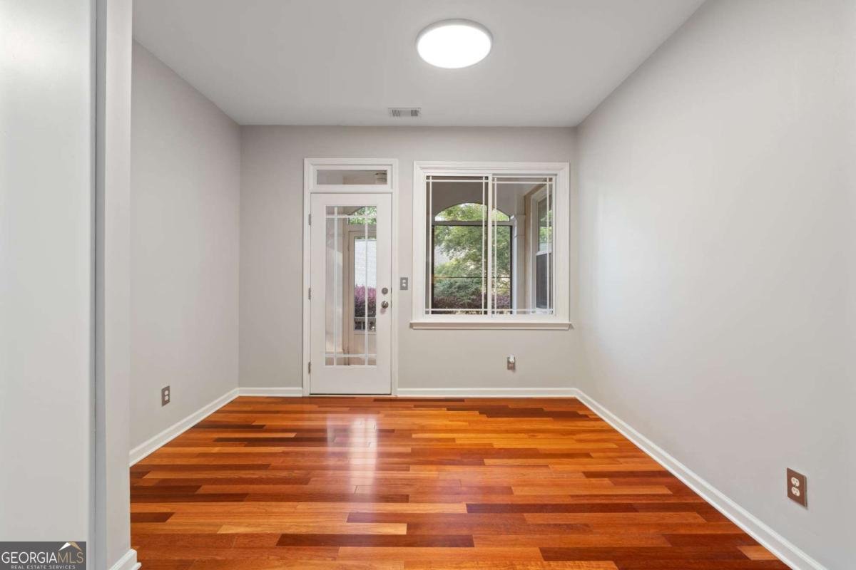 802 Lakeglen Drive Suwanee - Photo 23