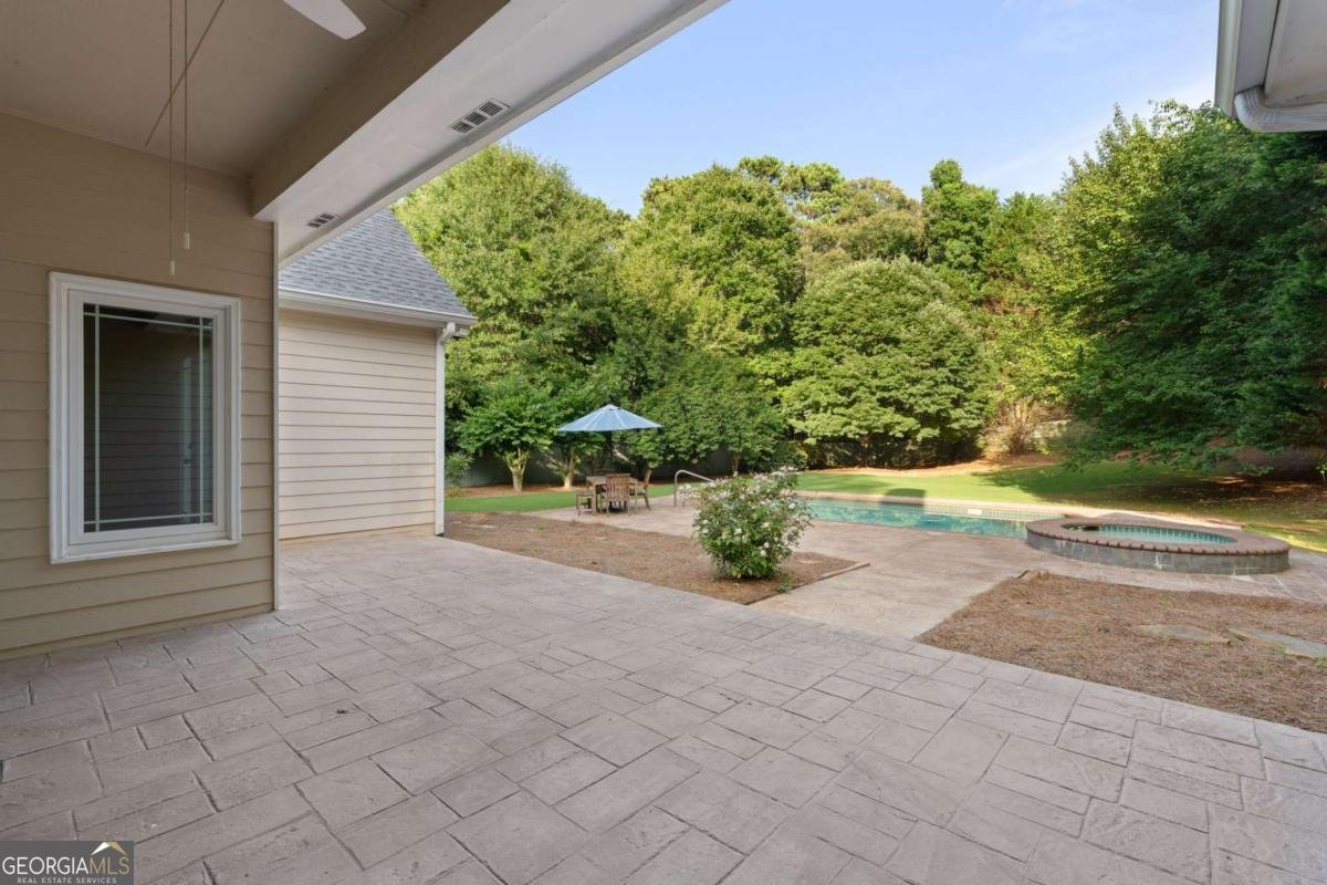 802 Lakeglen Drive Suwanee - Photo 39