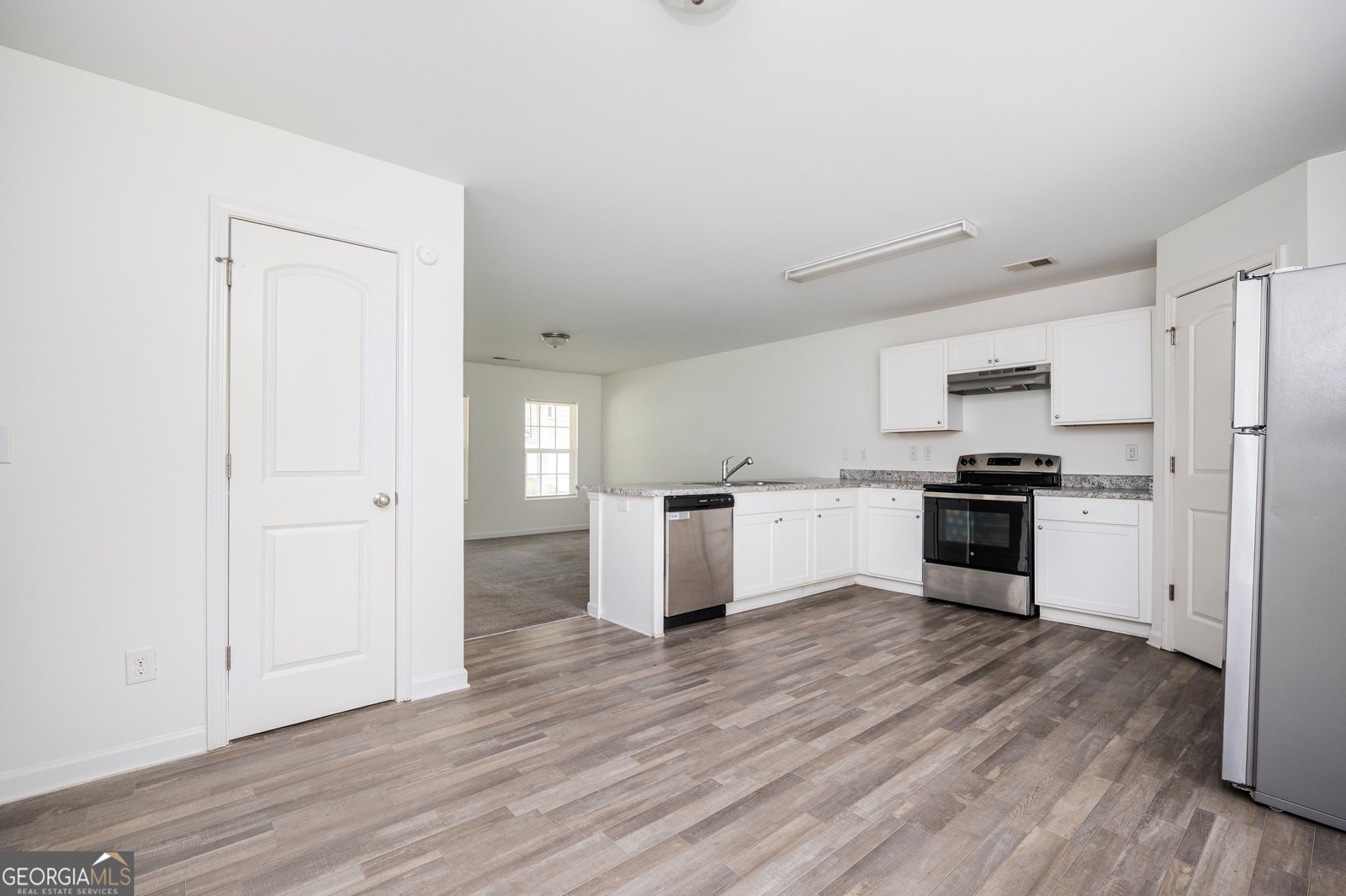 6742 Mancha Street South Fulton - Photo 10