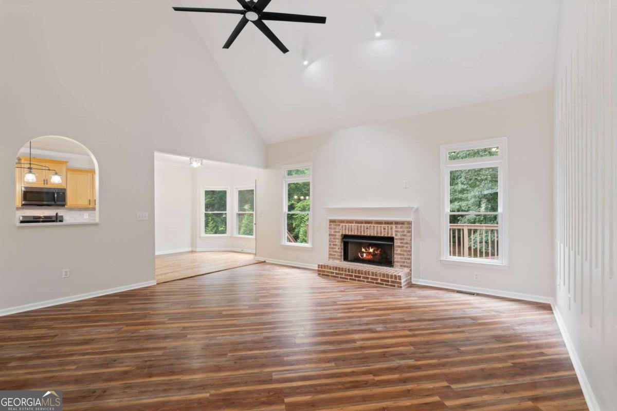 8745 Stone River Drive Gainesville - Photo 10