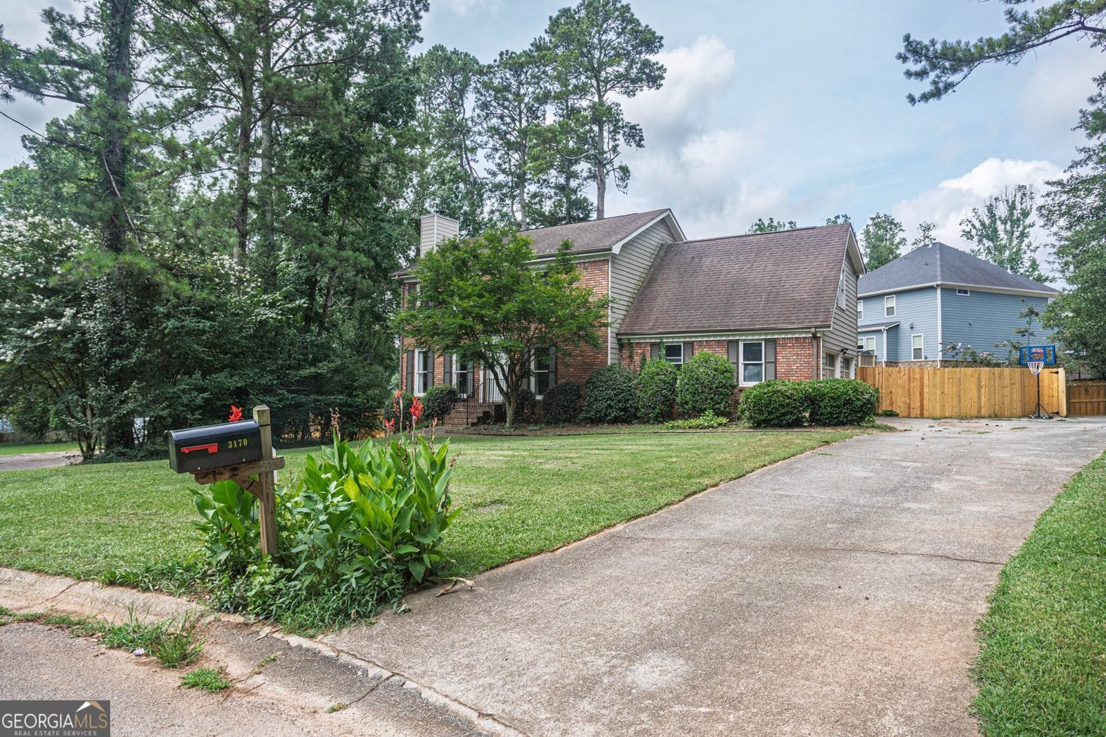 3170 Pine Cove Court Lilburn - Photo 5