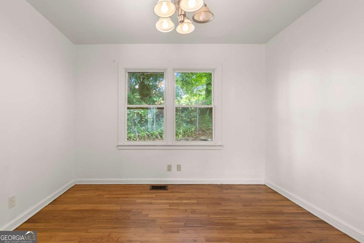 220 Woods Drive Marietta - Photo 11