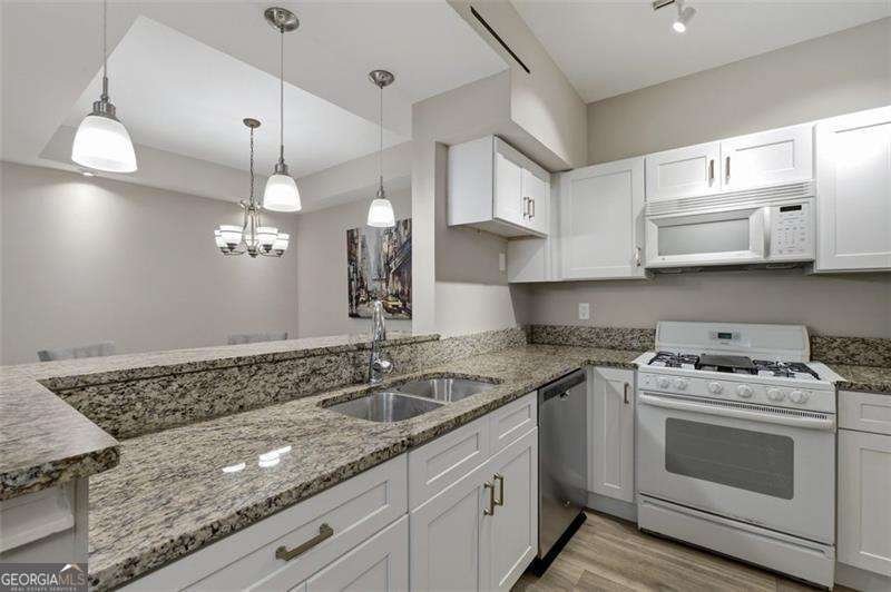 240 Renaissance Parkway Atlanta - Photo 12