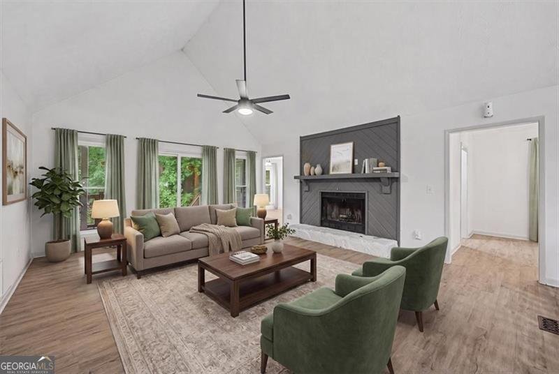 1046 Washington Avenue Woodstock - Photo 10