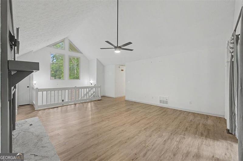 1046 Washington Avenue Woodstock - Photo 13