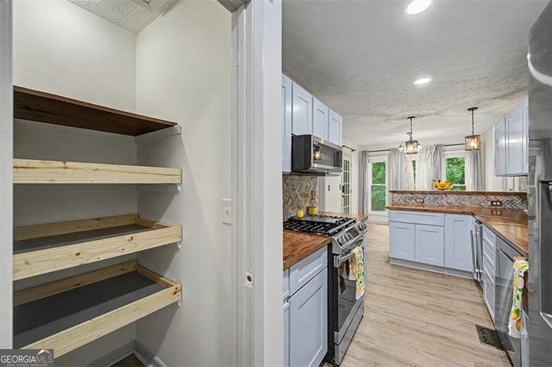 1046 Washington Avenue Woodstock - Photo 19