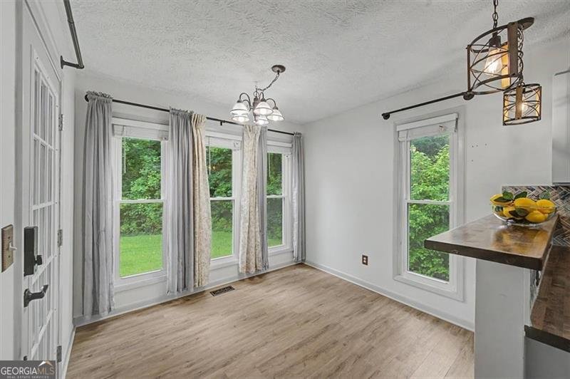 1046 Washington Avenue Woodstock - Photo 23