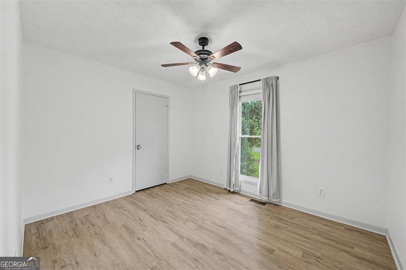 1046 Washington Avenue Woodstock - Photo 27