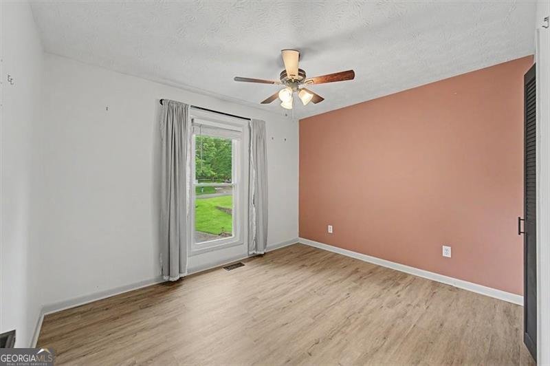 1046 Washington Avenue Woodstock - Photo 28