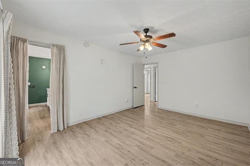 1046 Washington Avenue Woodstock - Photo 32