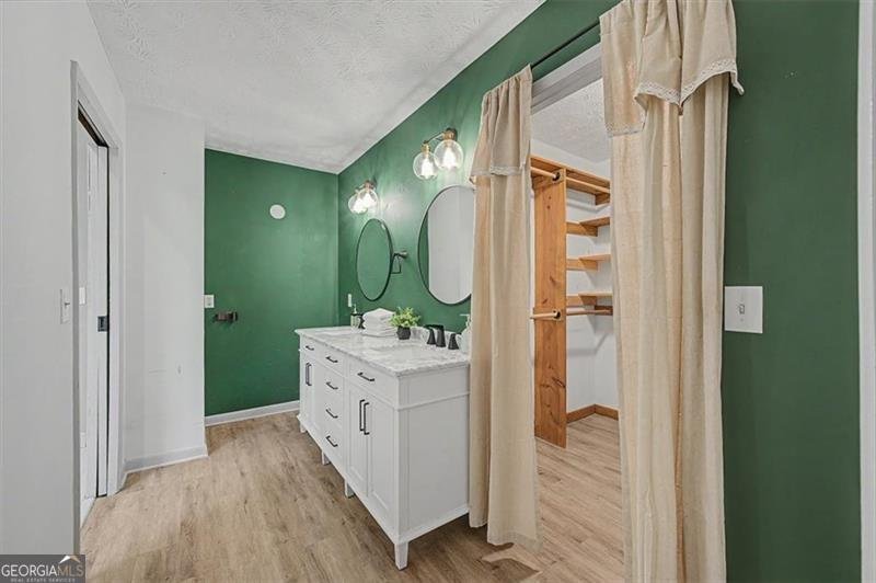 1046 Washington Avenue Woodstock - Photo 33