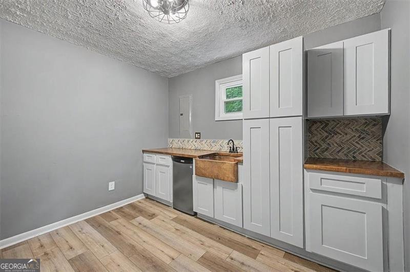 1046 Washington Avenue Woodstock - Photo 43