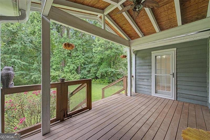 1046 Washington Avenue Woodstock - Photo 48