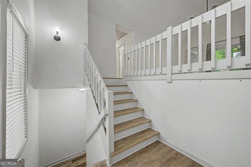 1046 Washington Avenue Woodstock - Photo 8