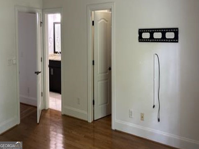 8069 Kenstone Court Sandy Springs - Photo 7