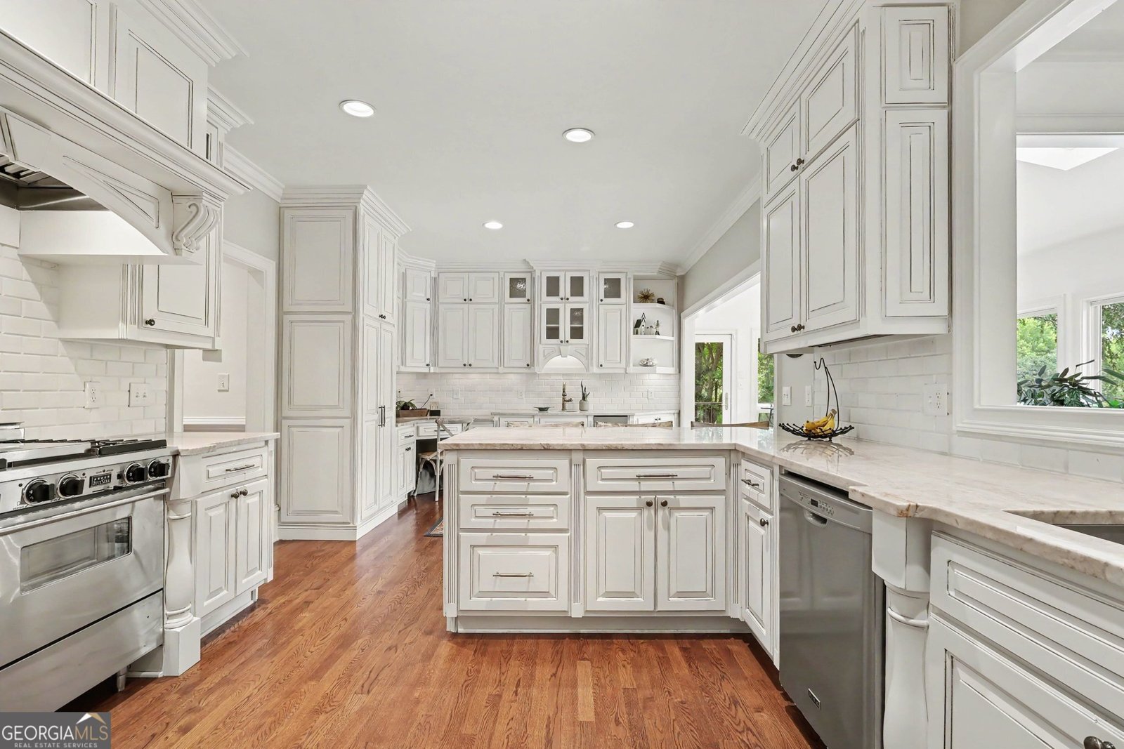 525 Avignon Court Sandy Springs - Photo 10