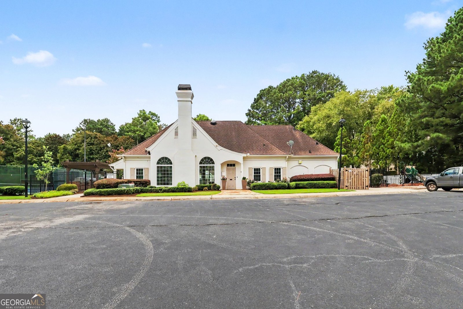 525 Avignon Court Sandy Springs - Photo 52