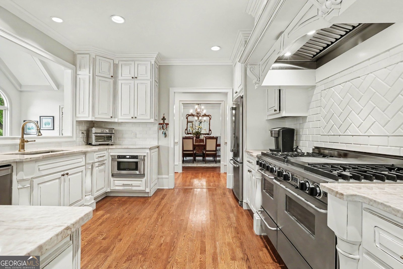 525 Avignon Court Sandy Springs - Photo 8
