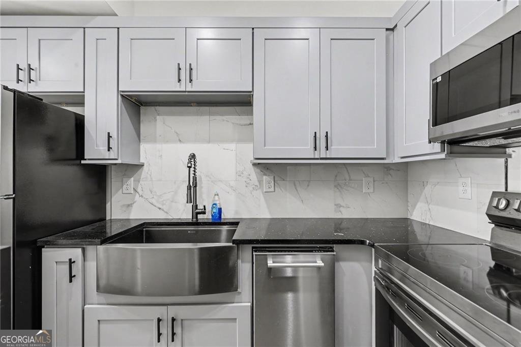 6305 Shannon Parkway Union City - Photo 11