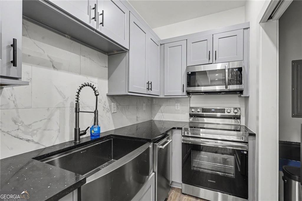 6305 Shannon Parkway Union City - Photo 12