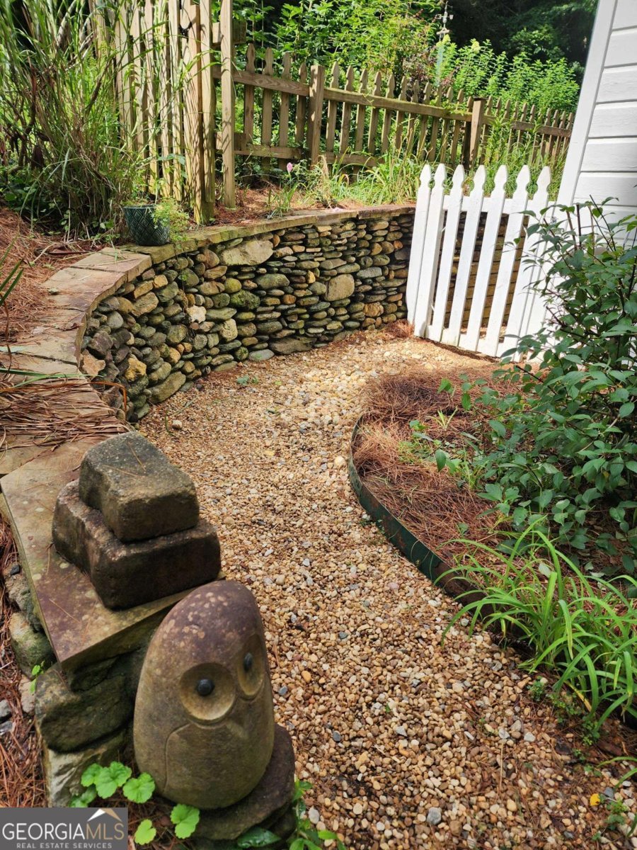 654 Low Gap Road Lakemont - Photo 10