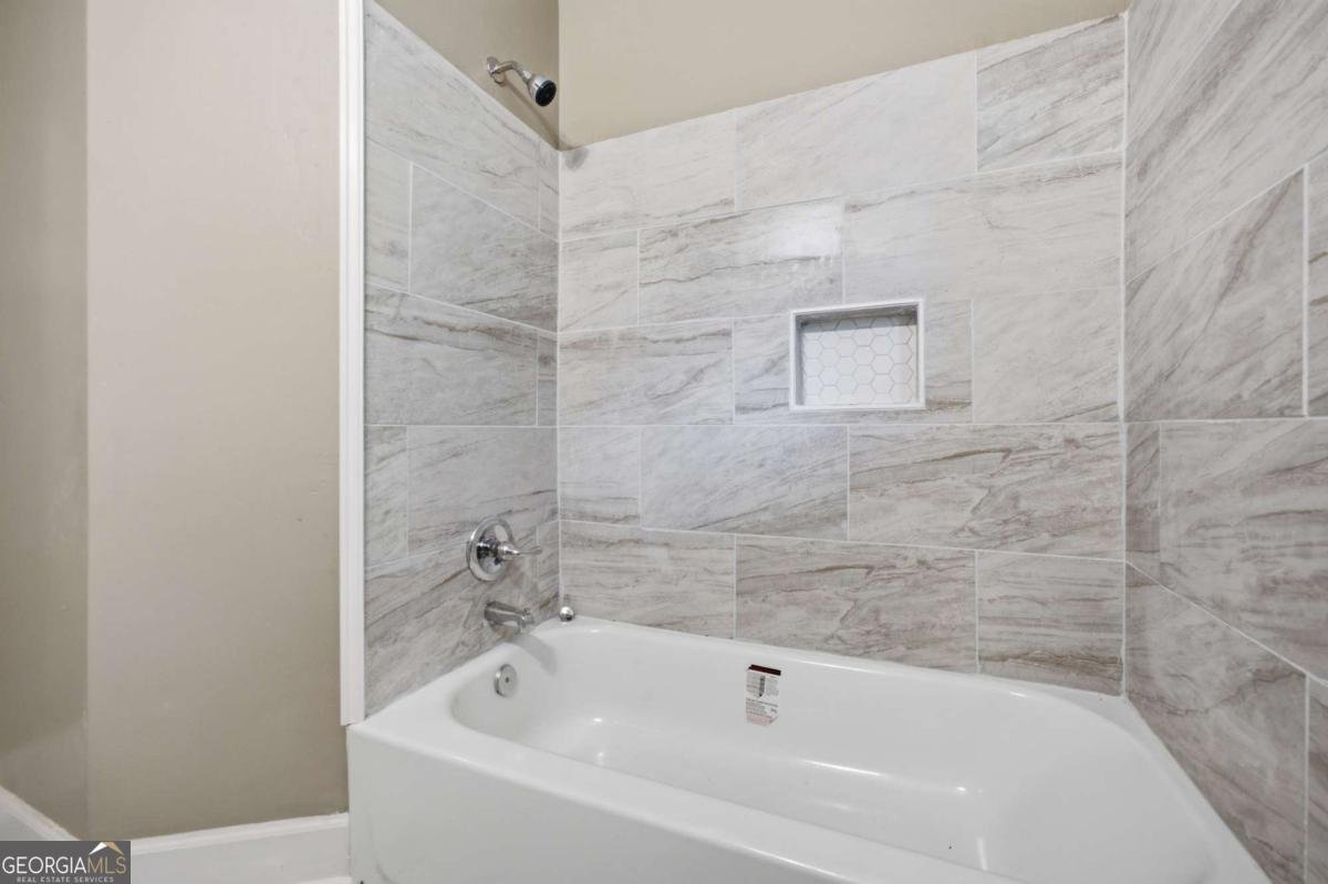 997 Pineglen Drive Forest Park - Photo 11