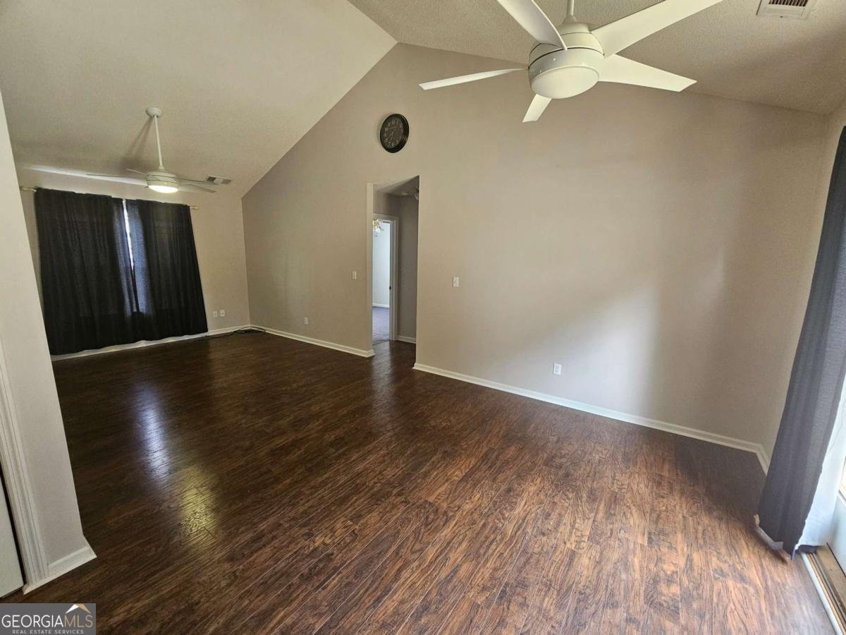 1004 Bridle Creek Drive Flowery Branch - Photo 10