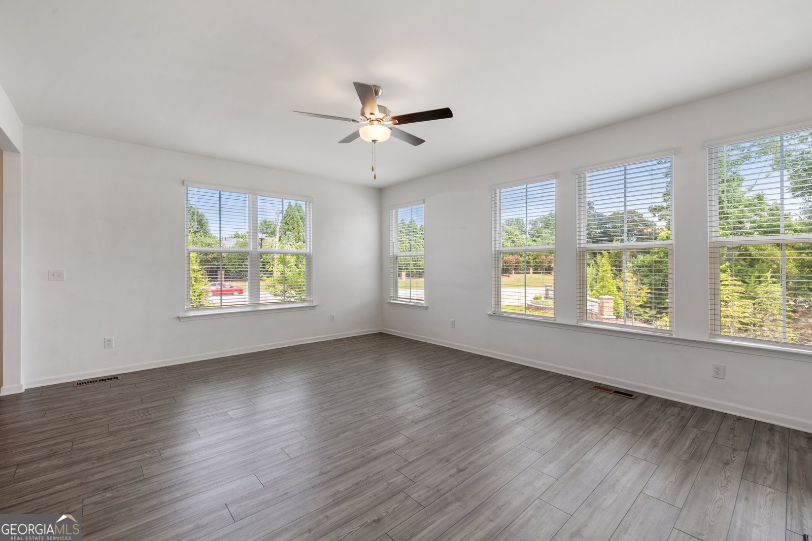 307 Danville Avenue Suwanee - Photo 14