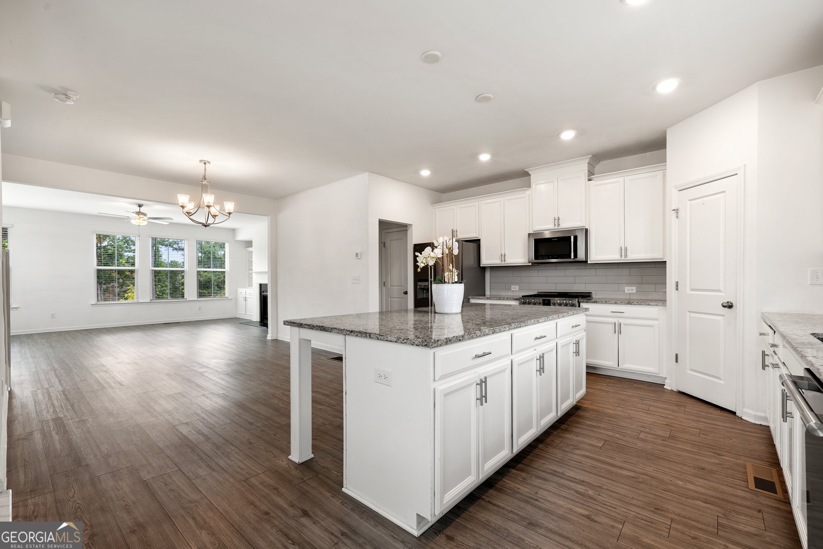 307 Danville Avenue Suwanee - Photo 8