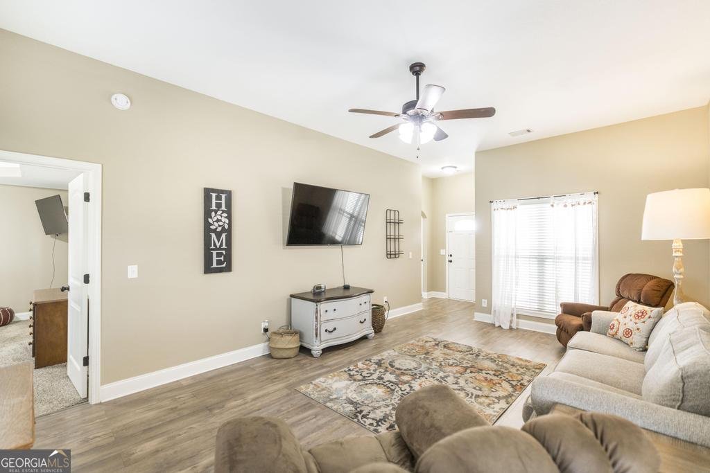 207 Ellington  Ct perry - Photo 8