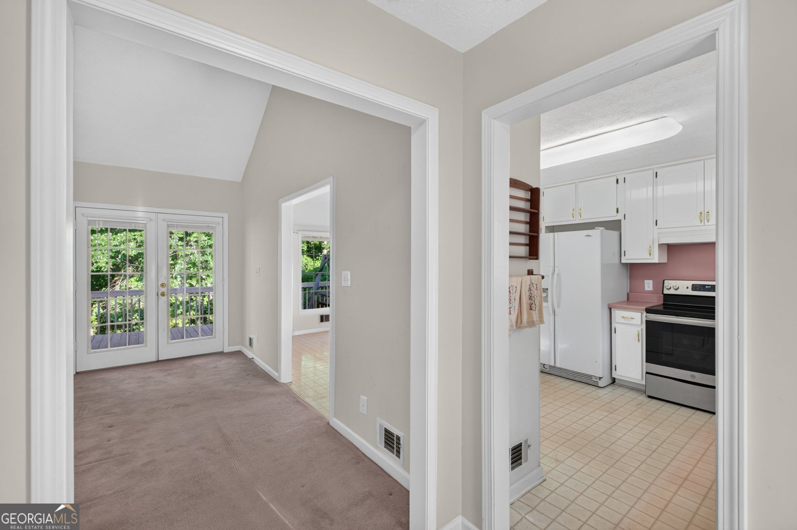 156 Edwards Way Stockbridge - Photo 10