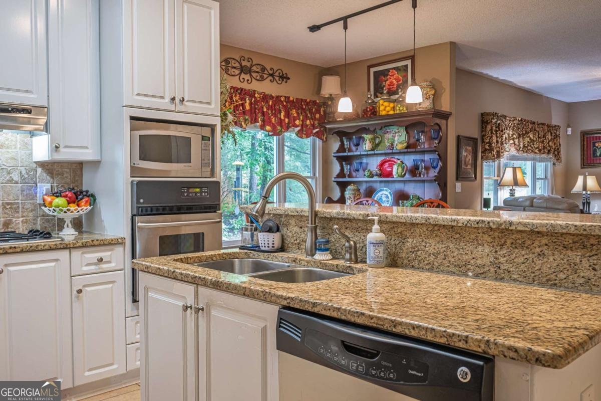 2140 Soft Pine Lane Acworth - Photo 13
