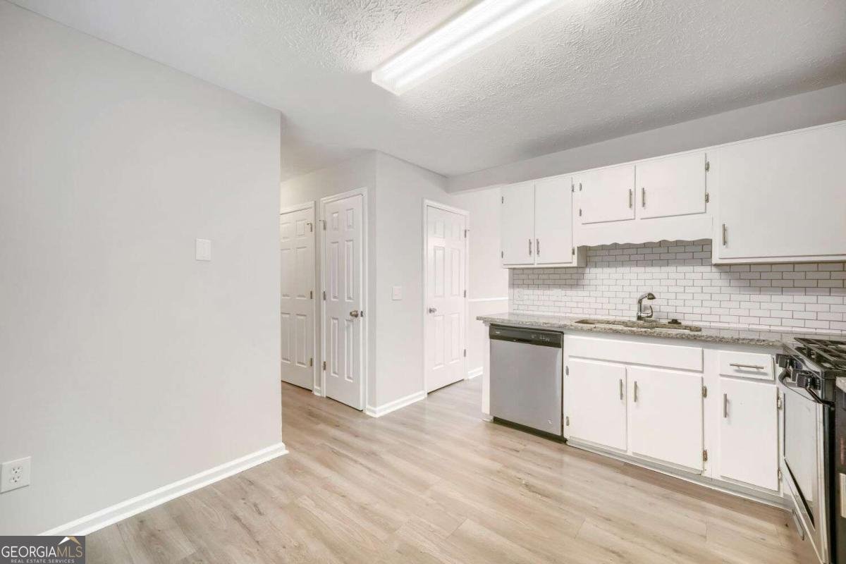 6253 Valdez Drive Rex - Photo 11