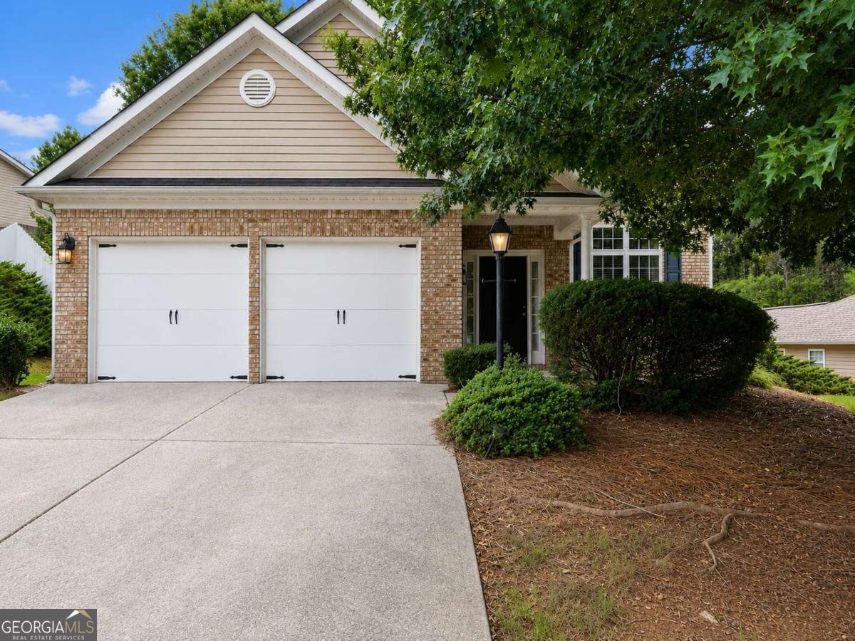 5013 Centennial Commons Drive Acworth - main photo