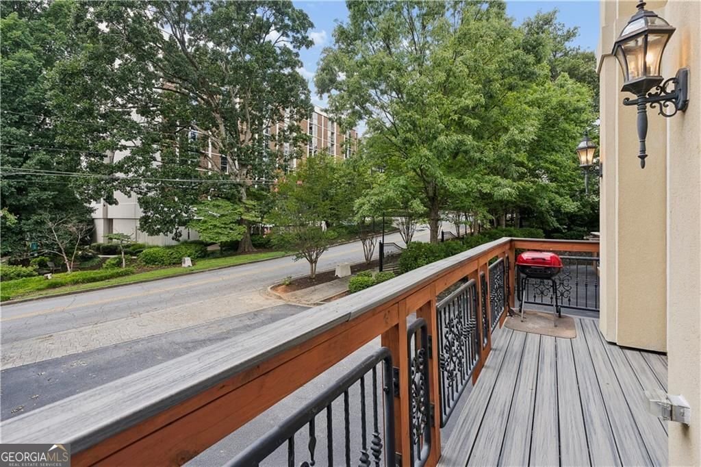 331 Carpenter Drive Sandy Springs - Photo 33