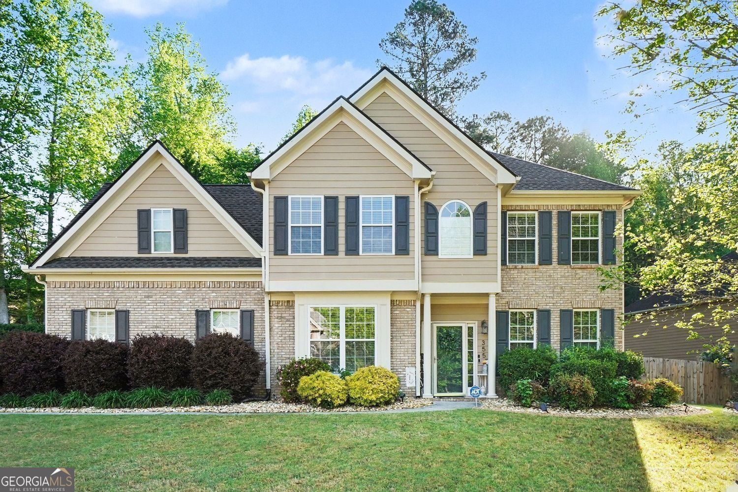 355 Thorn Creek Way Dallas - main photo