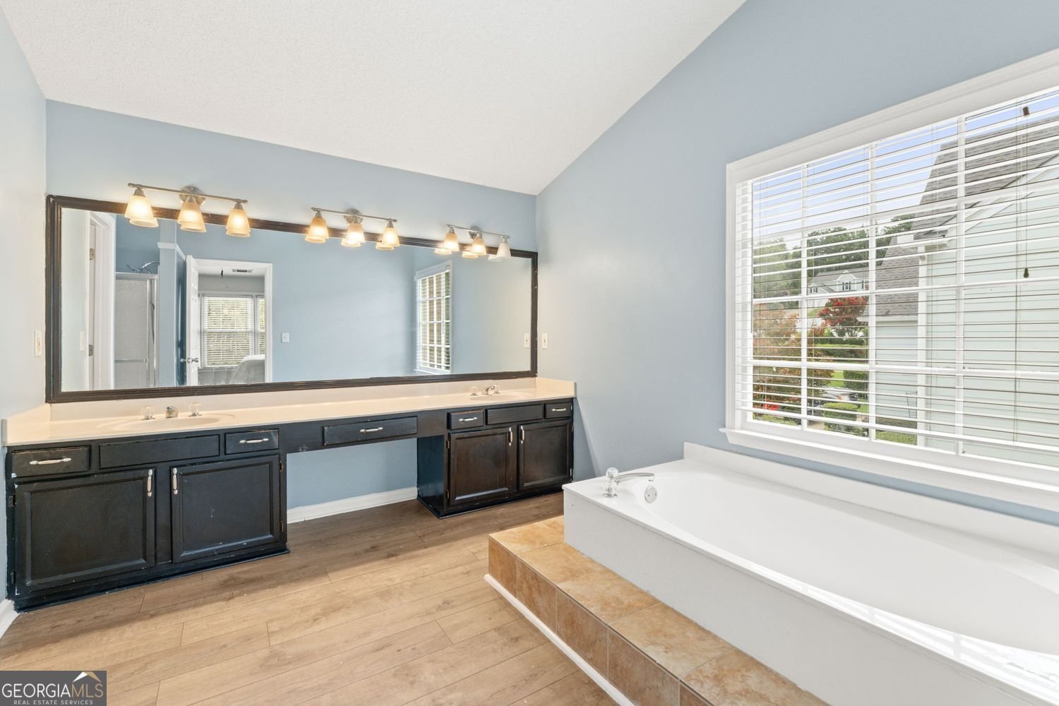 2398 Lake Villas Court Duluth - Photo 15
