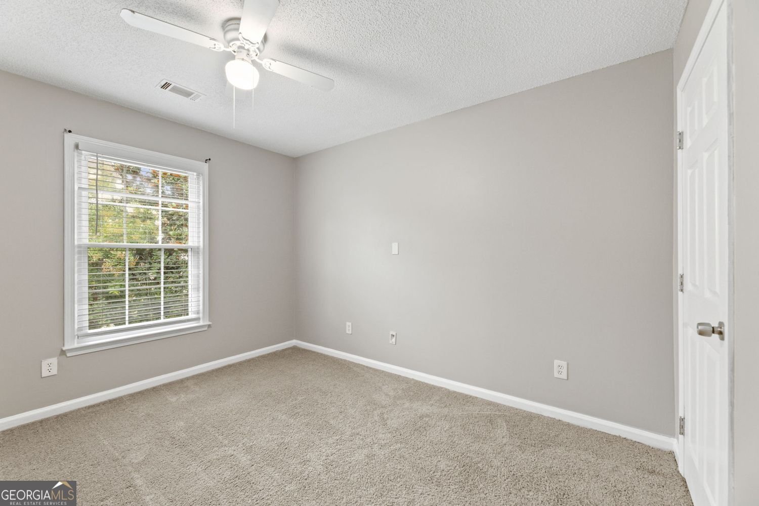 2398 Lake Villas Court Duluth - Photo 19
